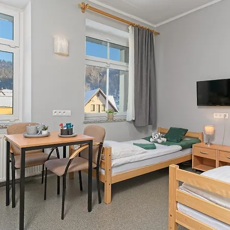 Otel Osrodek Wojkow Kolo Karpacza