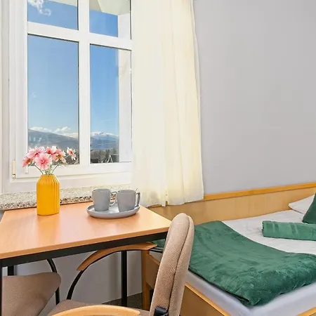 Osrodek Wojkow Kolo Karpacza Kowary