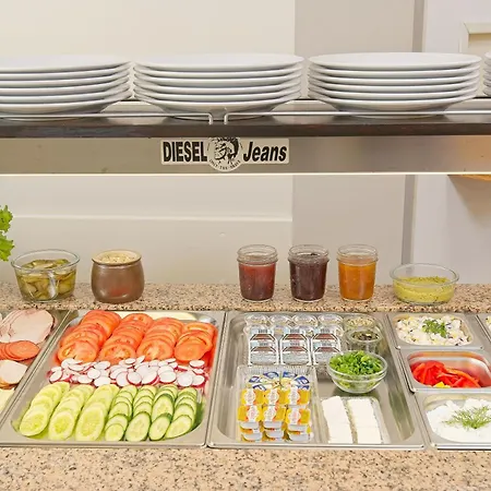 Osrodek Wojkow Kolo Karpacza *