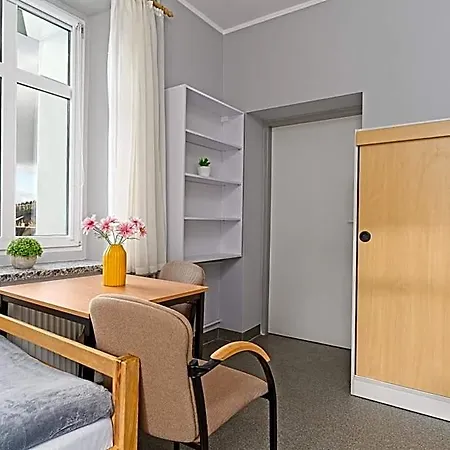 Hotell Osrodek Wojkow Kolo Karpacza Kowary