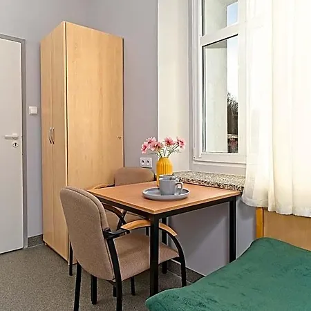 Hotell Osrodek Wojkow Kolo Karpacza Kowary
