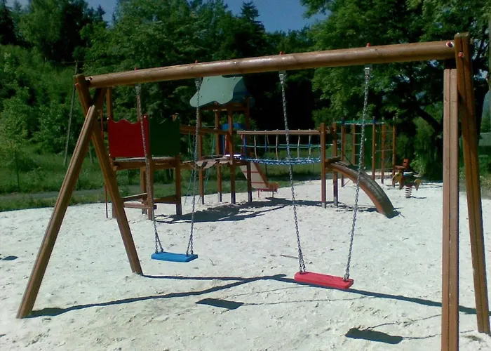 Osrodek Wojkow Kolo Karpacza Kowary